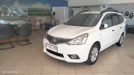 Nissan Grand livina SV  2013 matic