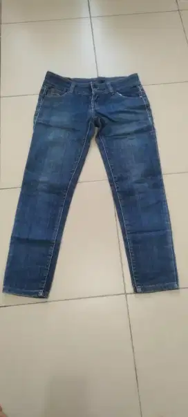 Celana Jeans wanita sz 28 (B4)