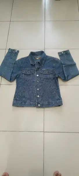 Jaket jeans wanita sz M (B7)