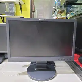 Monitor LCD 19 inch Lenovo