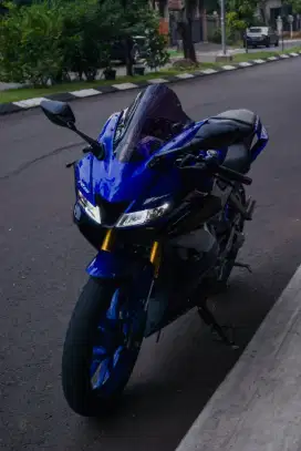 Low Km Yamaha R15 V3 VVA 2019 tangan pertama Ban baru .