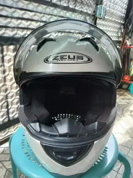 Helm zeus 811 M/L