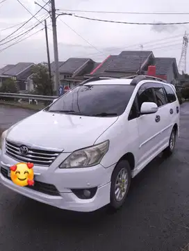 Toyota Kijang Innova 2012 Bensin