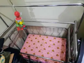 Box bayi dan kasur