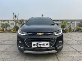 Chevrolet Trax Premiere hitam th 2018