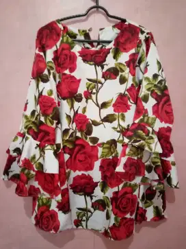 Atasan wanita motif bunga