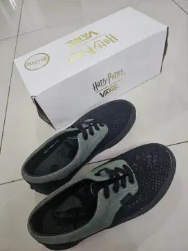 Sepatu VANS HARRY POTTER SLYTHERIN size 38 Like New In Box