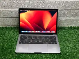 MacBook Pro 13 inch 2018 TouchBar LikeNew RAM 8-256 GB Siap Pakai