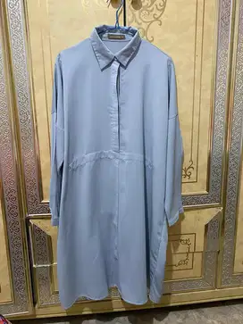 Baju blouse Tunik Eprise biru oversize