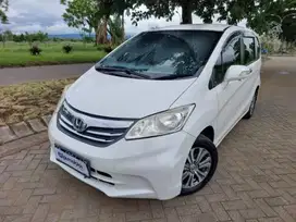 [like new]Honda Freed 1.5 E Bensin OTOMATIS-2013