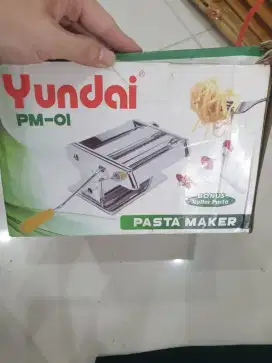 Pasta Maker. Alat buat kulit Molen