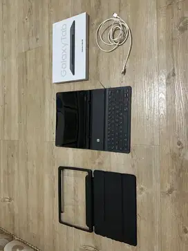 Samsung Galaxy Tab S8 + Keyboard Fullset