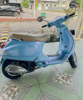 Dijual Vespa LX 125