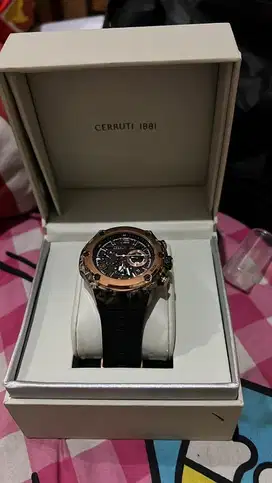 Jam tangan merk CERUTTI pria