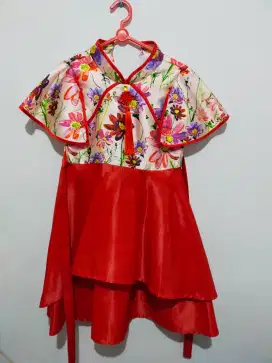 Baju pesta anak cewek masih bagus