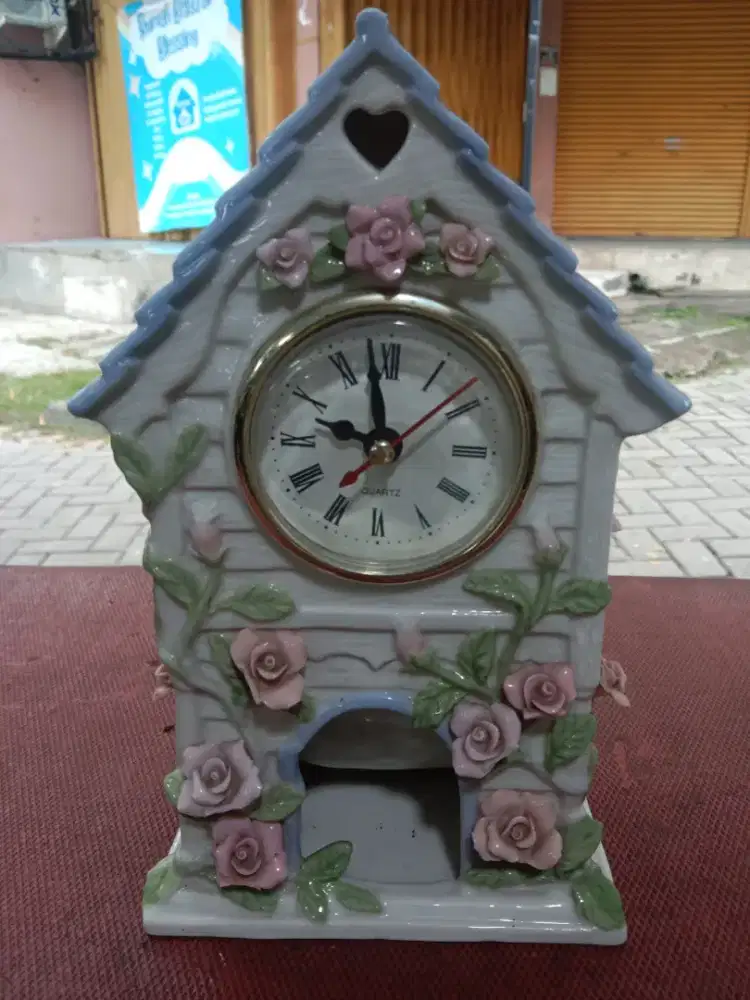 Jam keramik musik