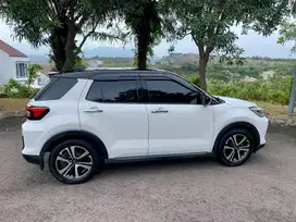 2021 DAIHATSU ROCKY TIPE R Turbo Putih Two Tone Manual KM 39.000