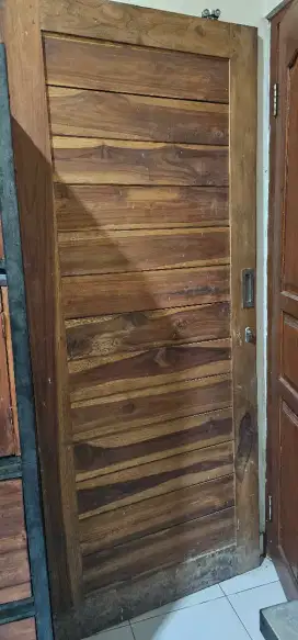 Pintu sleeding kayu jati