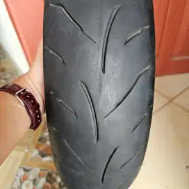 Ban depan XMAX merk maxxis victra