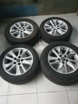 Velg ban mobil inova innova reborn previa camry alphard apv ertiga 4