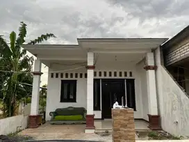 Dijual rumah ukuran LT: 121 m2 LB: 90m2