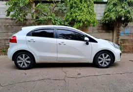 Kia Rio 2012 Bensin