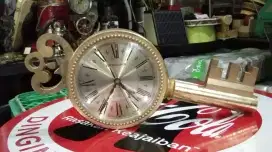 Jam bentuk Kunci Jadoel
