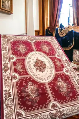 Karpet Cantik Mewah Merah