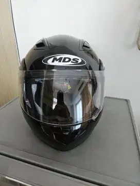 Helm bekas kyt murah mulus baru pakai 1x