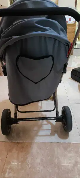 Jual stroller second jarang di pakai