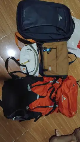 TAS EIGER  BORONGAN KONDISI 90%