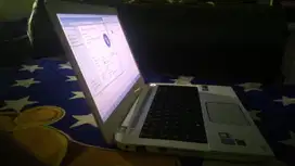 Laptop Toshiba 14 Inch