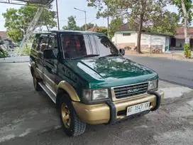 Isuzu Panther 2.5 Hi sporty 1999 Plat AG sis mobil bekas sekoto kediri