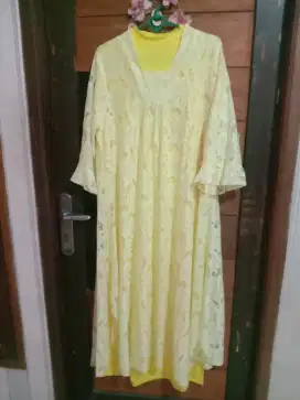 Gamis 2 lapis , dalam bahan jersi , luar brukat