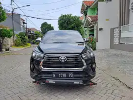 TOYOTA INNOVA REBORN VENTURER DISEL MATIC 2022 HITAM