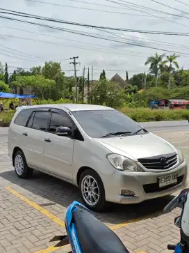 Toyota Innova diesel matic 2009