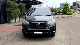 toyota kijang innova v diesel 2022 hitam tangan pertama dari baru