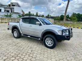 Mitsubishi Triton Exceed DC 4X4 2011 / 2012 MT Manual, Sangat terawat