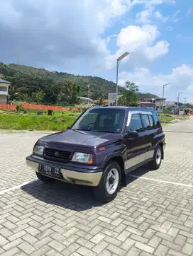 Suzuki Escudo 1998 Bensin