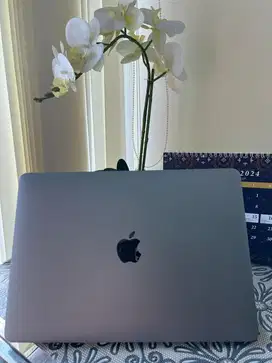 Macbook pro i5 2020