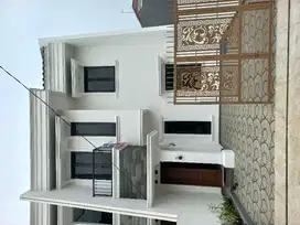 Rumah Mewah Harga Terjangkau Dalam Komplek