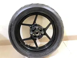 Velg 4 Inch + Ban Metzeller 160/60 (ex-er6n)