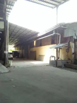 Dikontrakkan gudang 550m2 Jl. raya Rancaekek