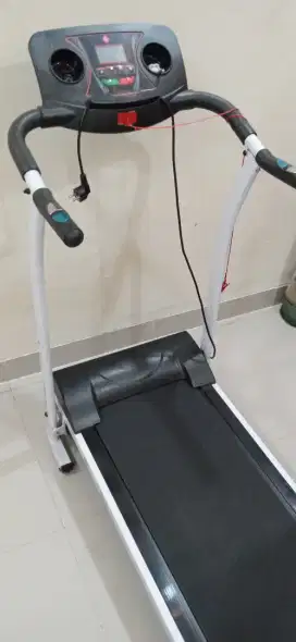 TREADMILL ELEKTRIK MURAH JUAL CEPAT