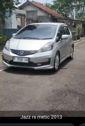 Dijual mobil sendiri jazz rs metic 2013