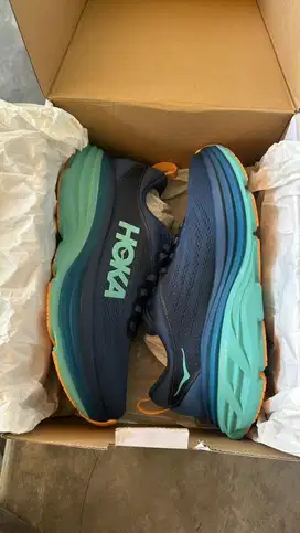 Sepatu running Hoka Bondi 8 midnight shoreline