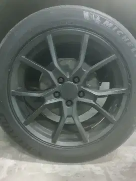 Velg Racing Civic Type R FK8 R18 5x114 Lebar 8 ET 40