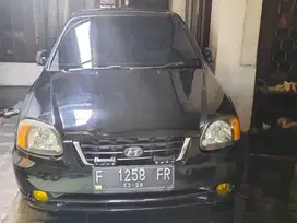 mobil nyundai avega tahun 2009 pakaian pribadi