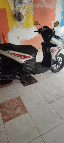 Dijual Vario 125 LED 2015 LENGKAP STNK BPKB