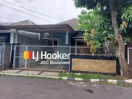 Dijual Rumah di Puri Gading Villa Legian JatiMelati, Pondok Melati Bek